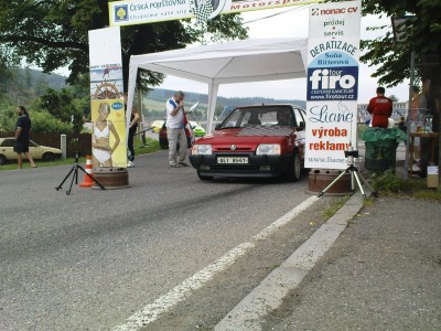 DSC00738.JPG (821.72 KiB) Zobrazeno 9669 x Lappy taky s novim strojem